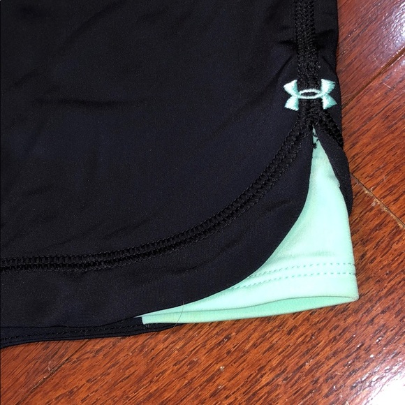 Under Armour Workout Pants - Picture 2 of 3